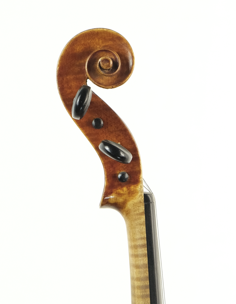 Scroll detail of Ahm Moyptznoe violin, 1930